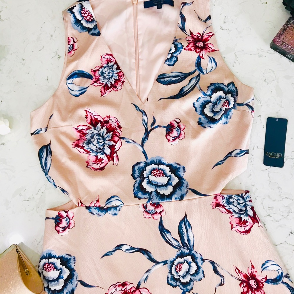 Host pick🌷𝑅𝑎𝑐ℎ𝑒𝑙 𝑅𝑜𝑦 𝑀𝑎𝑥𝑖 𝐷𝑟𝑒𝑠𝑠 - Picture 6 of 8